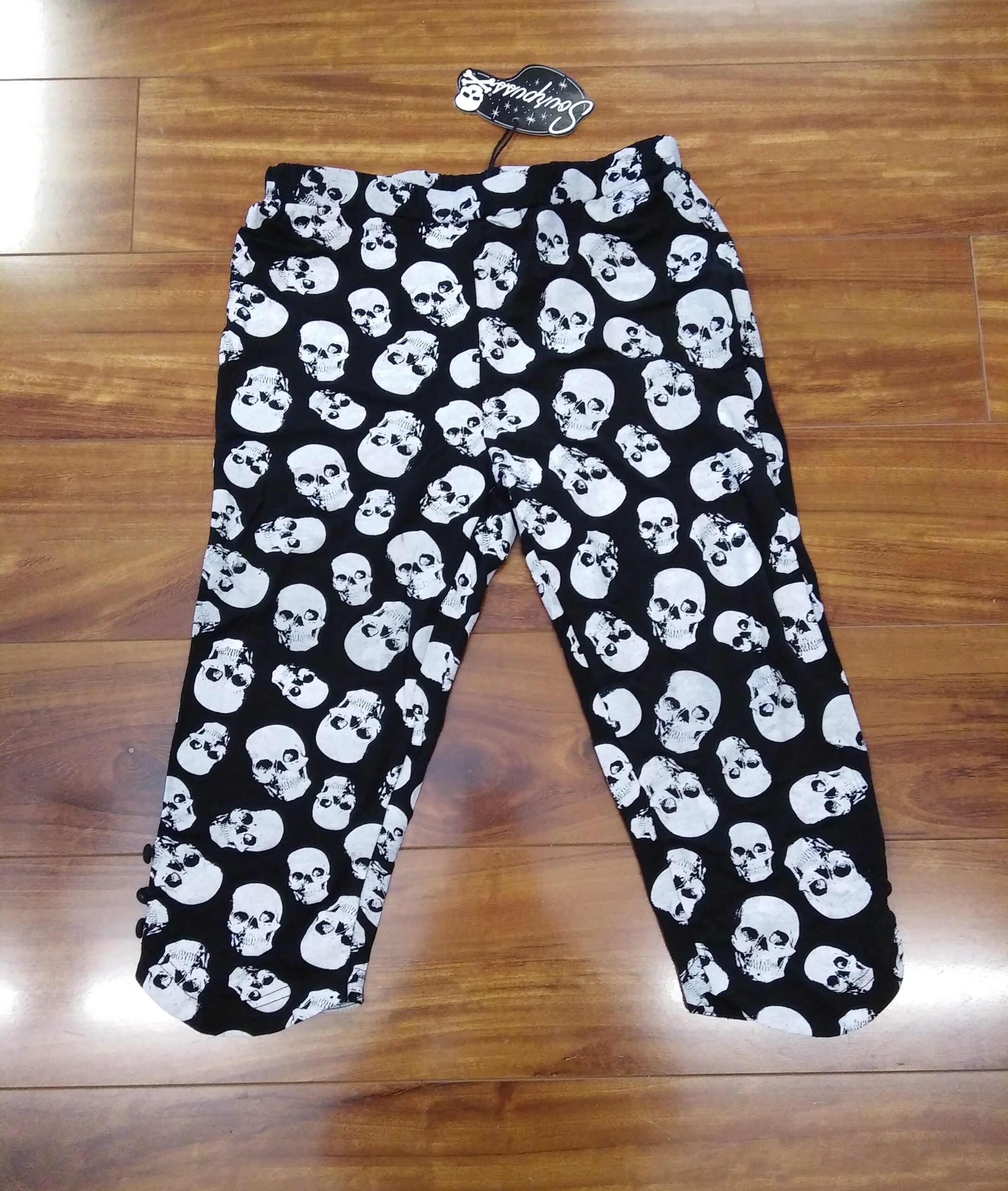 Sour Puss Skull Leggings 3/4 length - Image 2