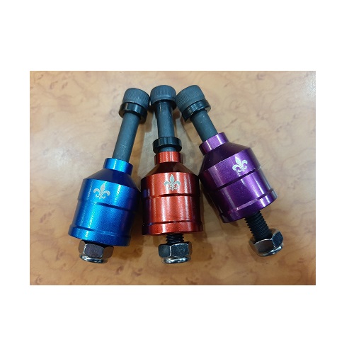 Unfair mini steel pegs with blots and spacer